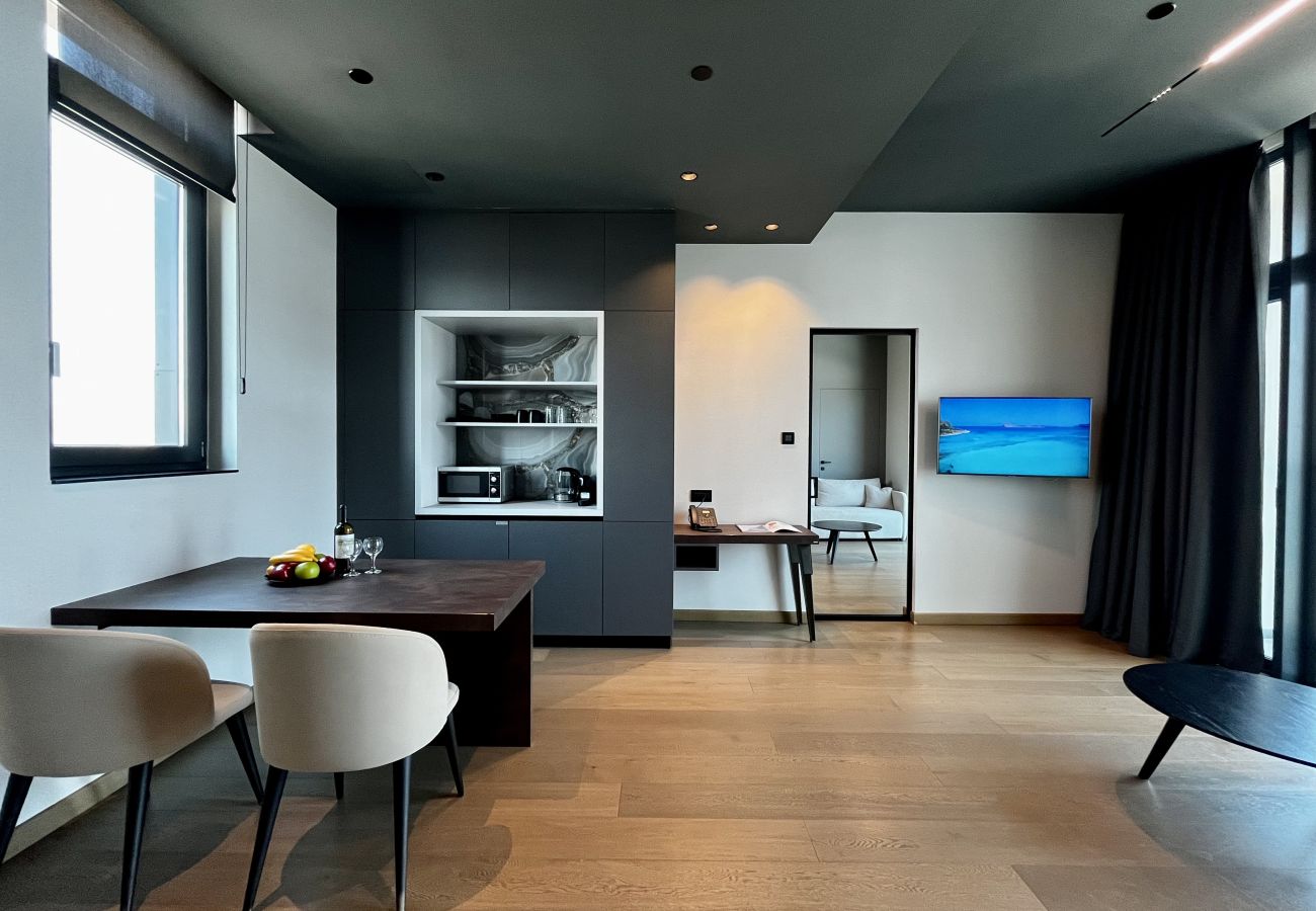 Ferienwohnung in Limassol - STAY ONLY Tower Suite 2006