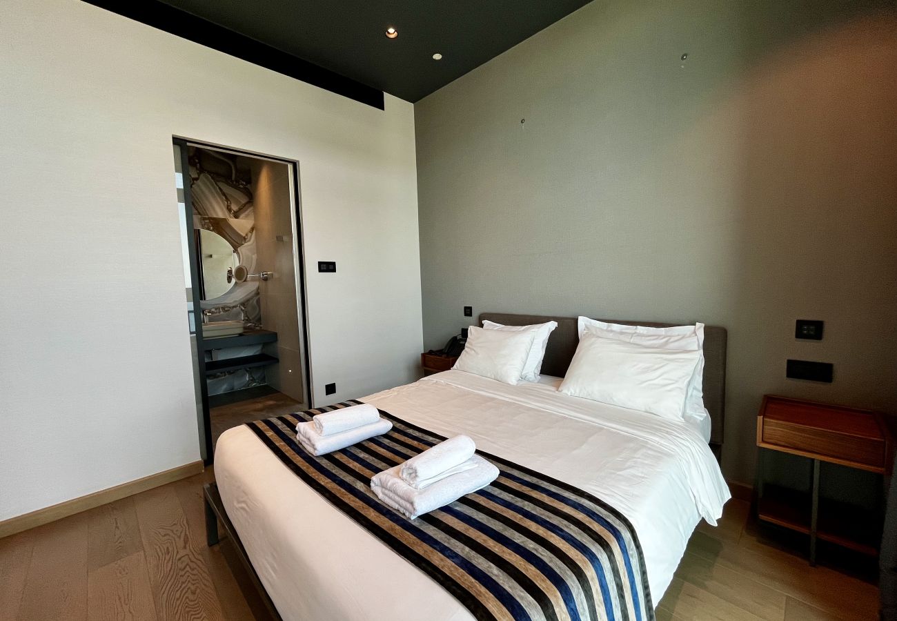 Ferienwohnung in Limassol - STAY ONLY Tower Suite 2006