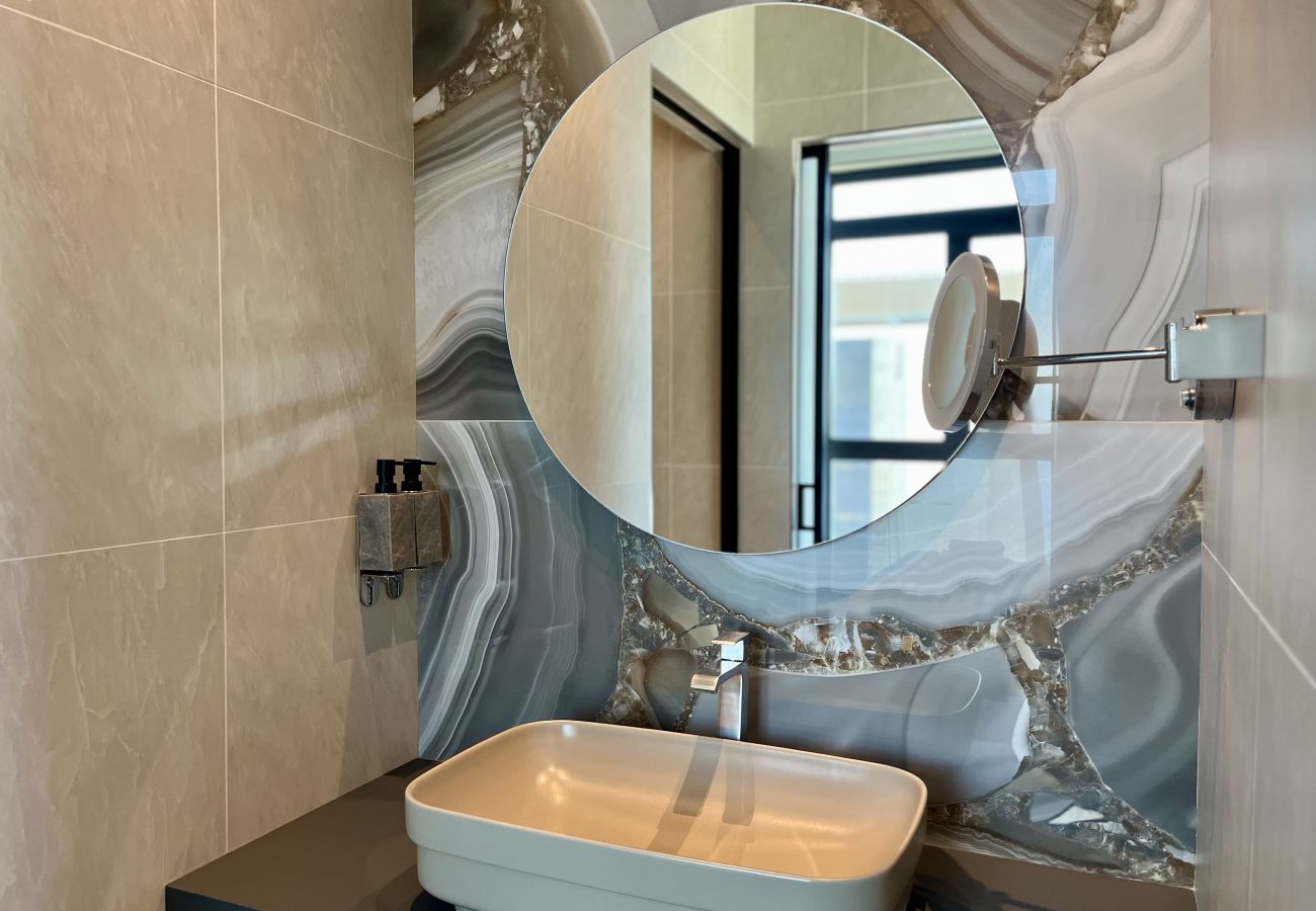 Ferienwohnung in Limassol - STAY ONLY Tower Suite 2006