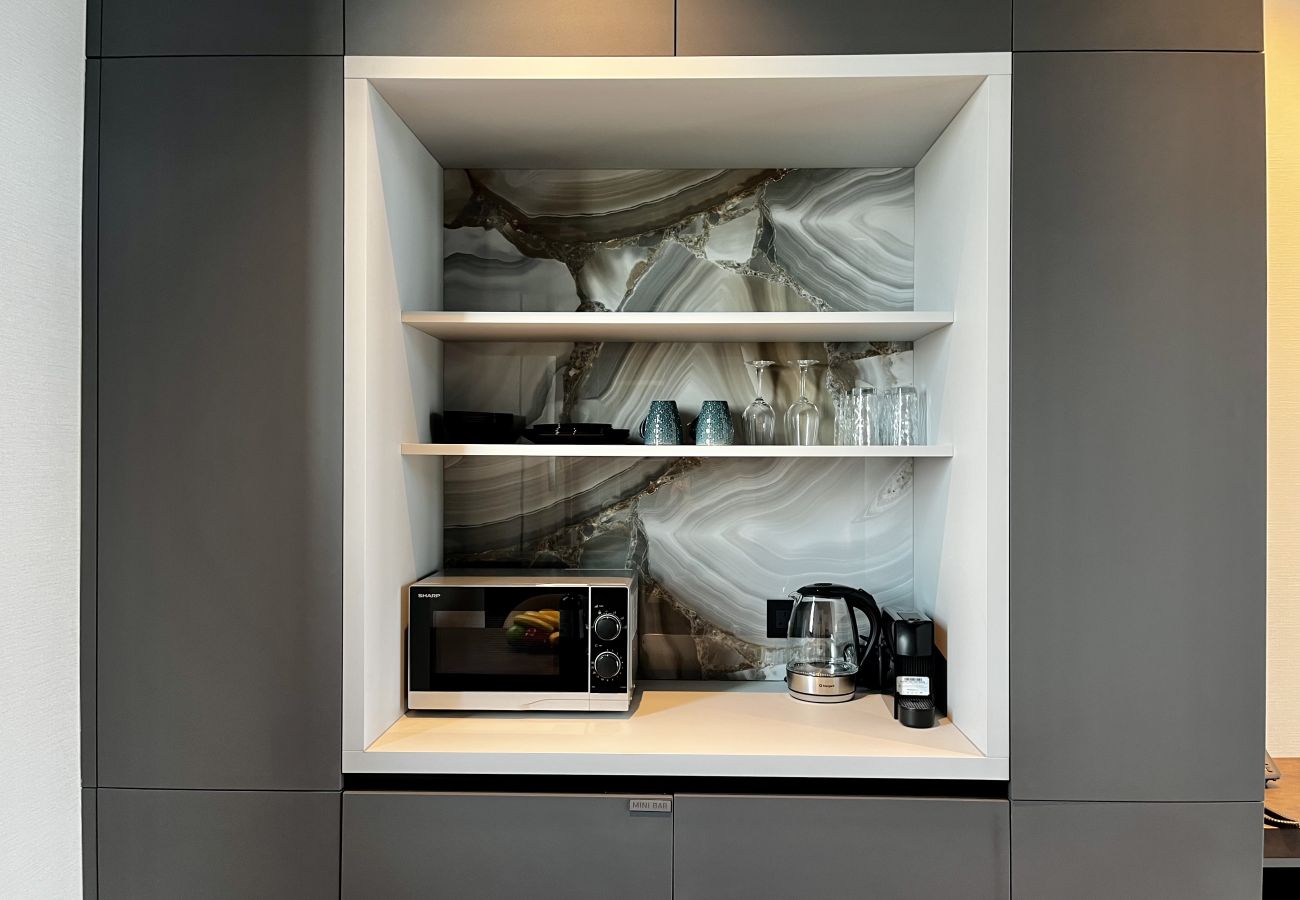 Ferienwohnung in Limassol - STAY ONLY Tower Suite  2106 