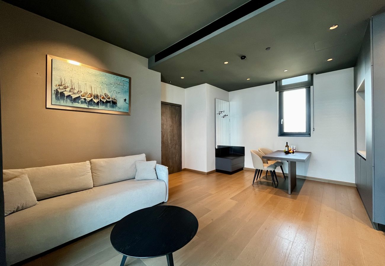 Ferienwohnung in Limassol - STAY ONLY Tower Suite  2106 