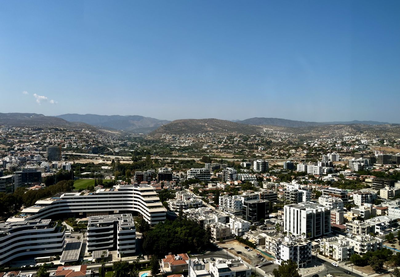 Ferienwohnung in Limassol - STAY ONLY Tower Suite  2106 