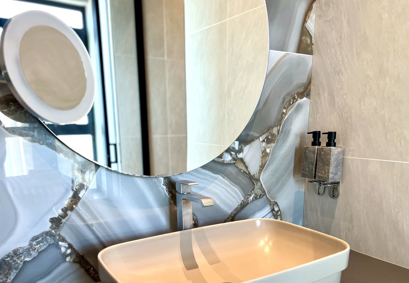 Ferienwohnung in Limassol - STAY ONLY Tower Suite 2001