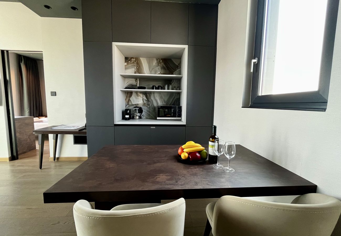 Ferienwohnung in Limassol - STAY ONLY Tower Suite 2001