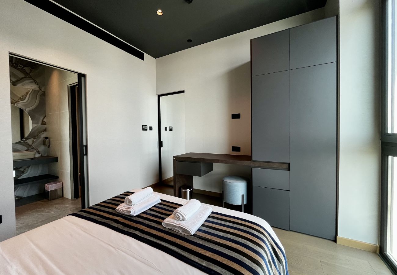 Ferienwohnung in Limassol - STAY ONLY Tower Suite 2001