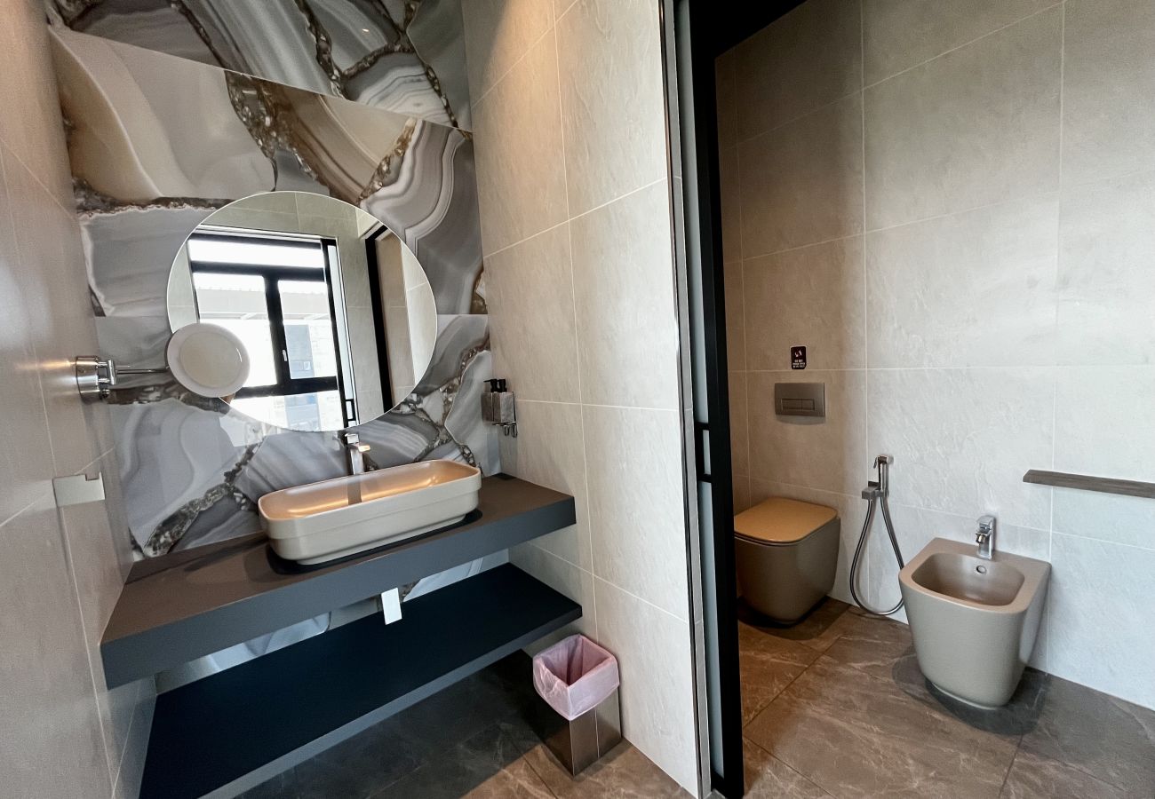 Ferienwohnung in Limassol - STAY ONLY Tower Suite 2001