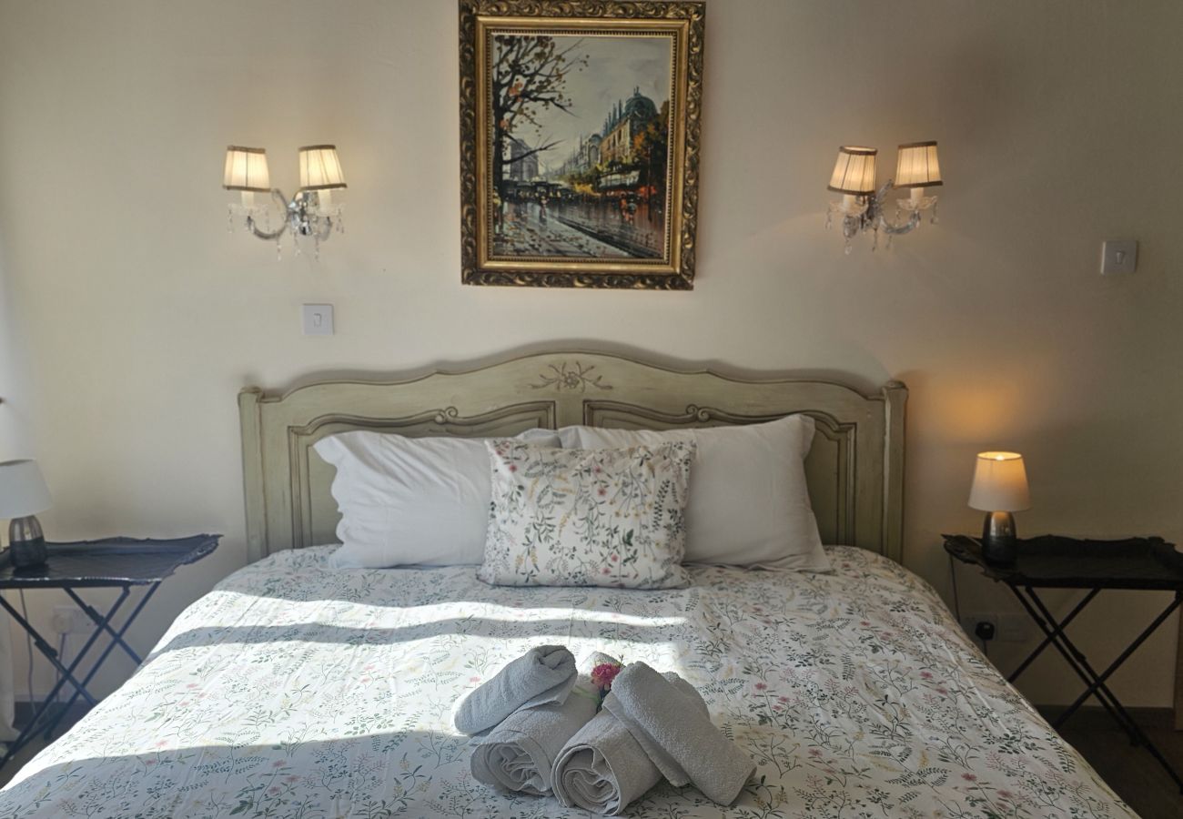 Ferienwohnung in Nicosia - STAY Vintage Central Suite