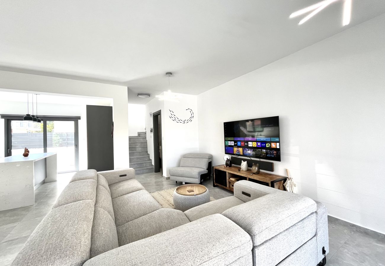 Ferienhaus in Agios Athanasios - STAY Lumière House