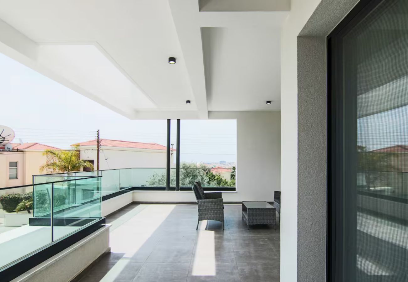 Ferienwohnung in Agios Athanasios - STAY Hideaway City View Apartment 101