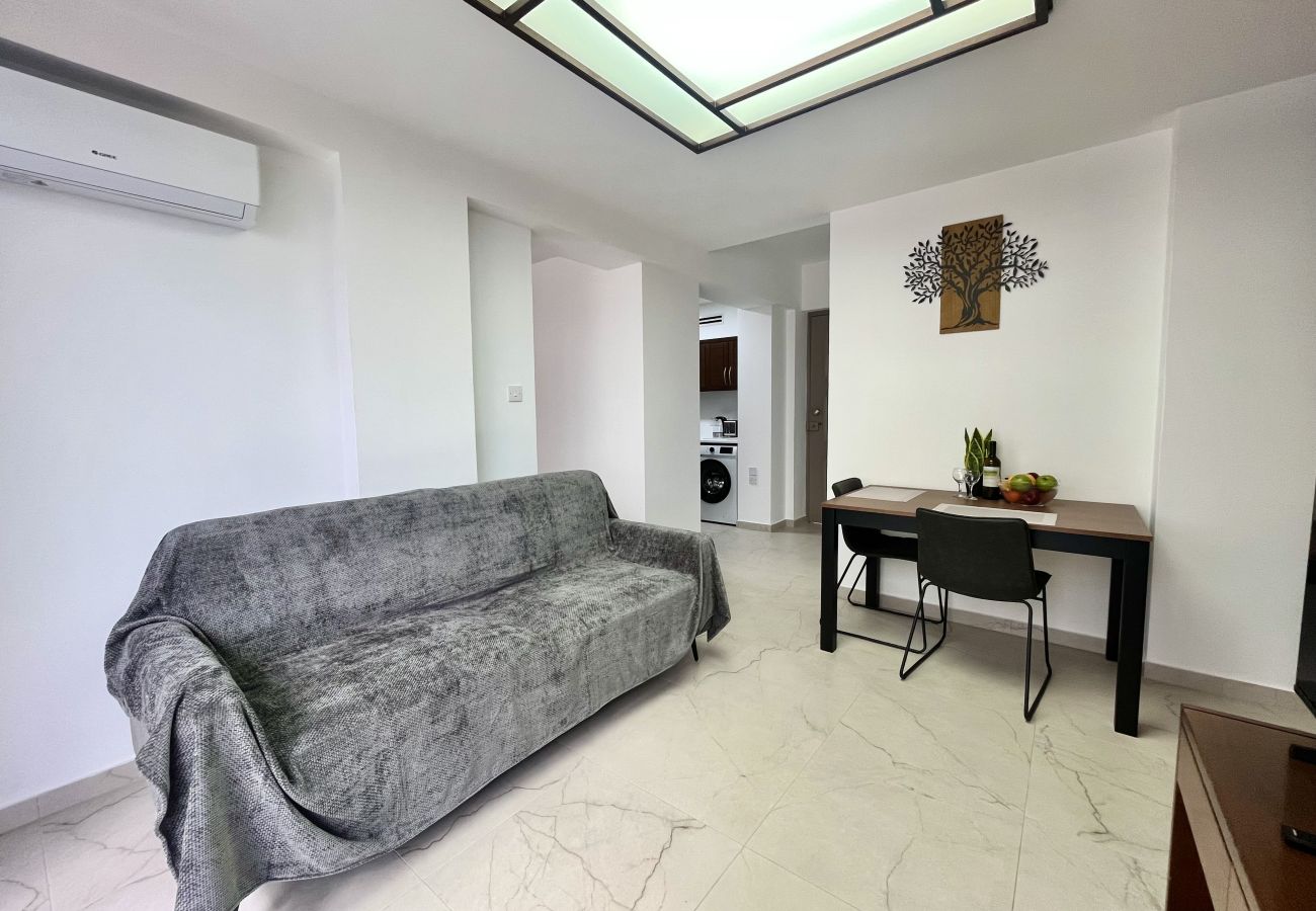 Ferienwohnung in Larnaca -  STAY Finikoudes Nest 2