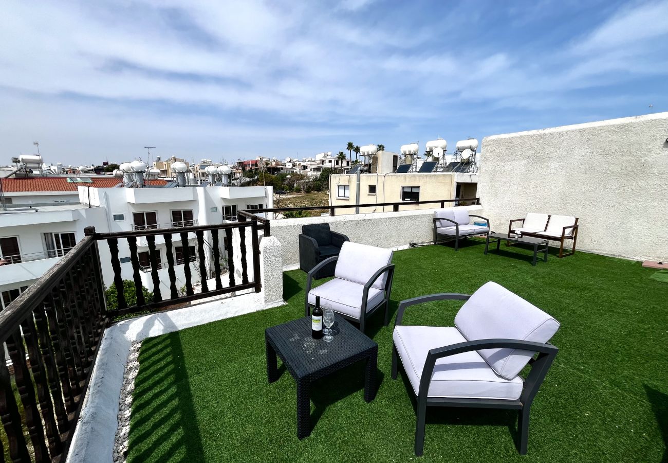 Apartment in Ayia Napa - Ha.De.Co. Holiday Apt B