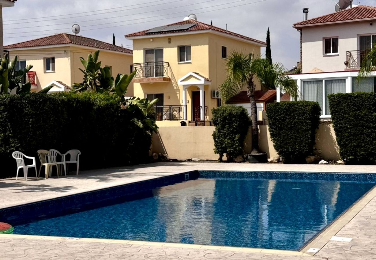 Apartment in Larnaca - STAY Sunny Palms Apartment