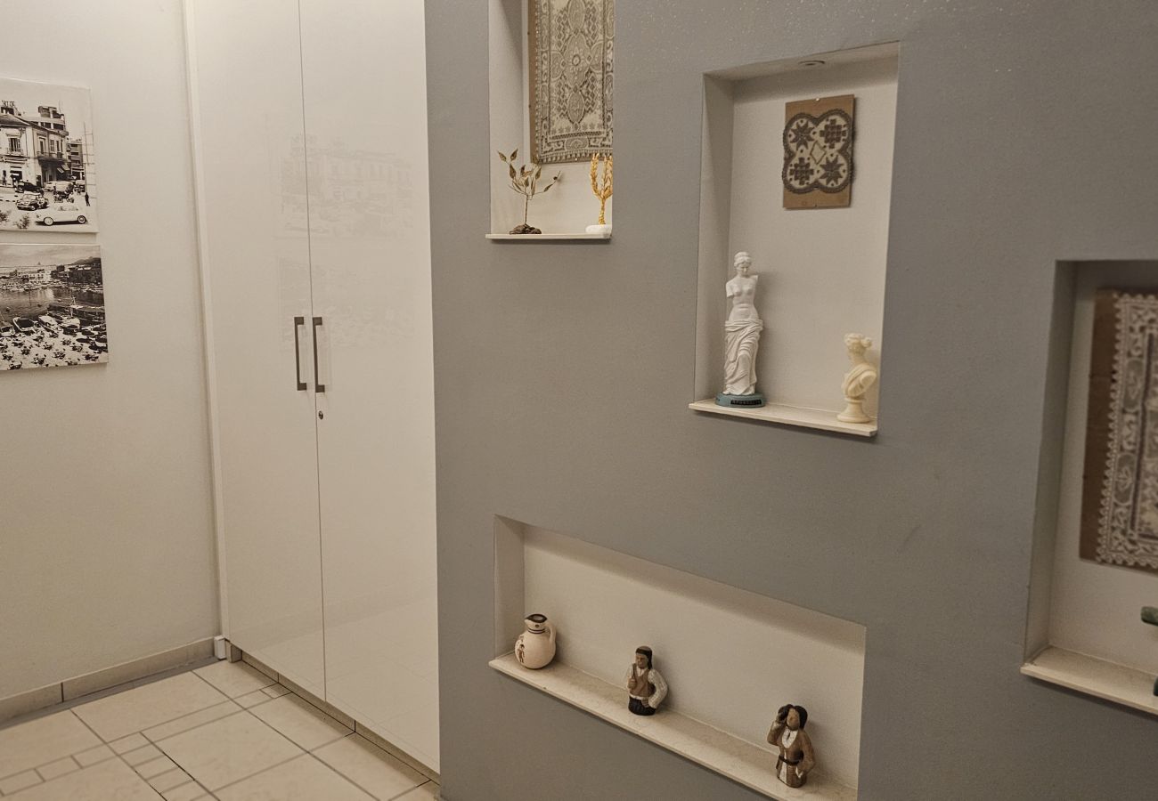 Apartment in Nicosia - STAY Armonia Central Suite