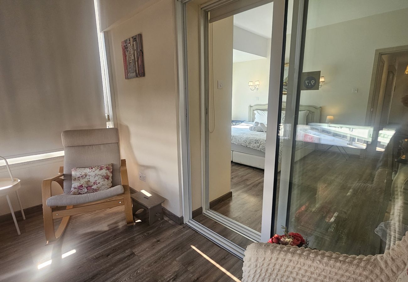 Apartment in Nicosia - STAY Vintage Central Suite