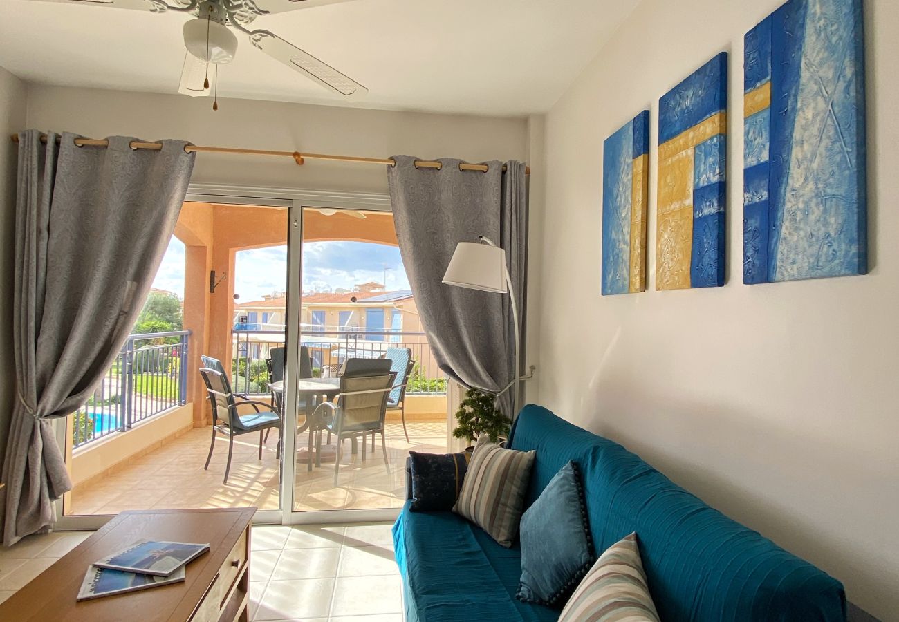 Apartment in Paphos - STAY Regina Apartment