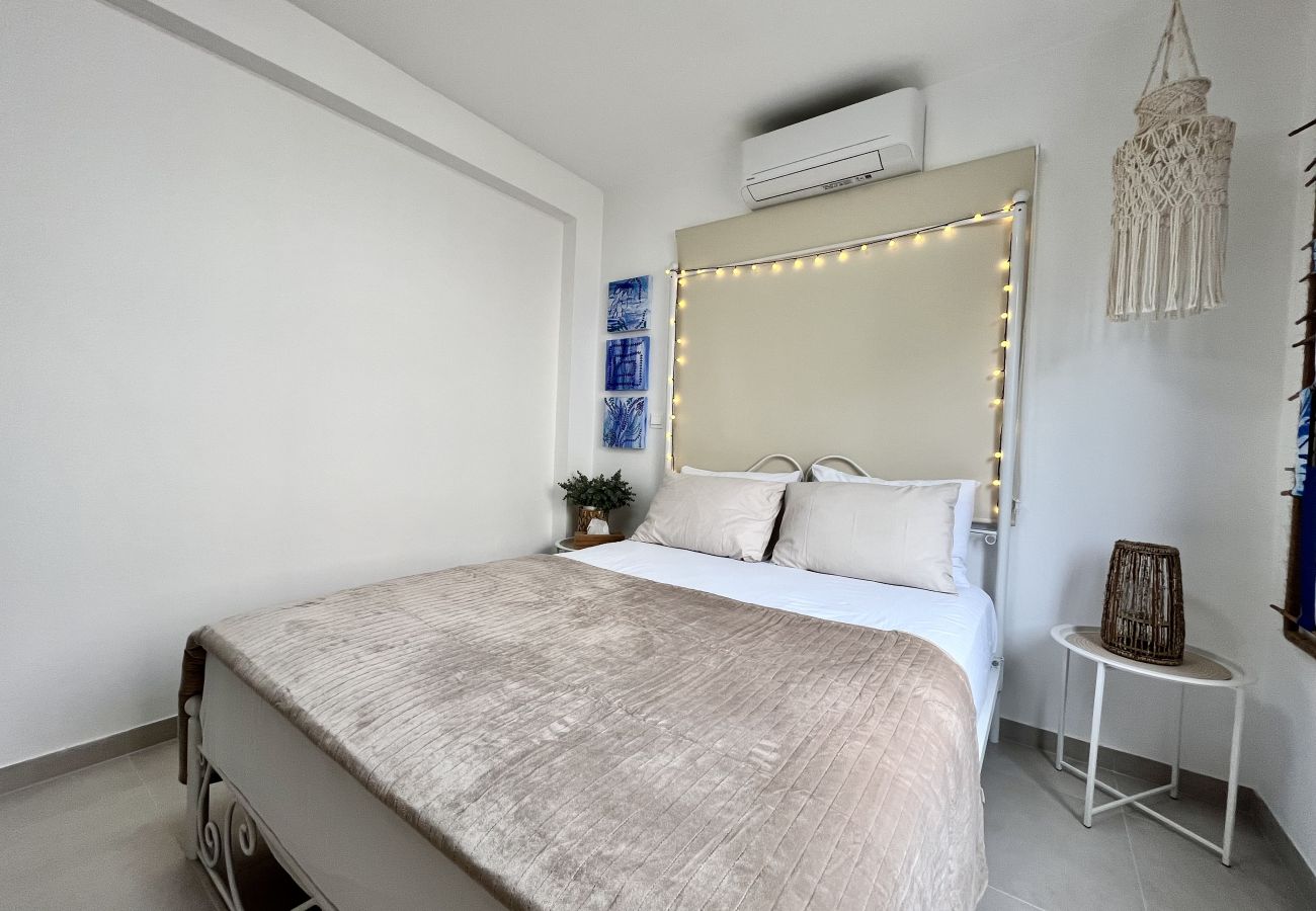 Apartment in Larnaca - STAY Blue House 