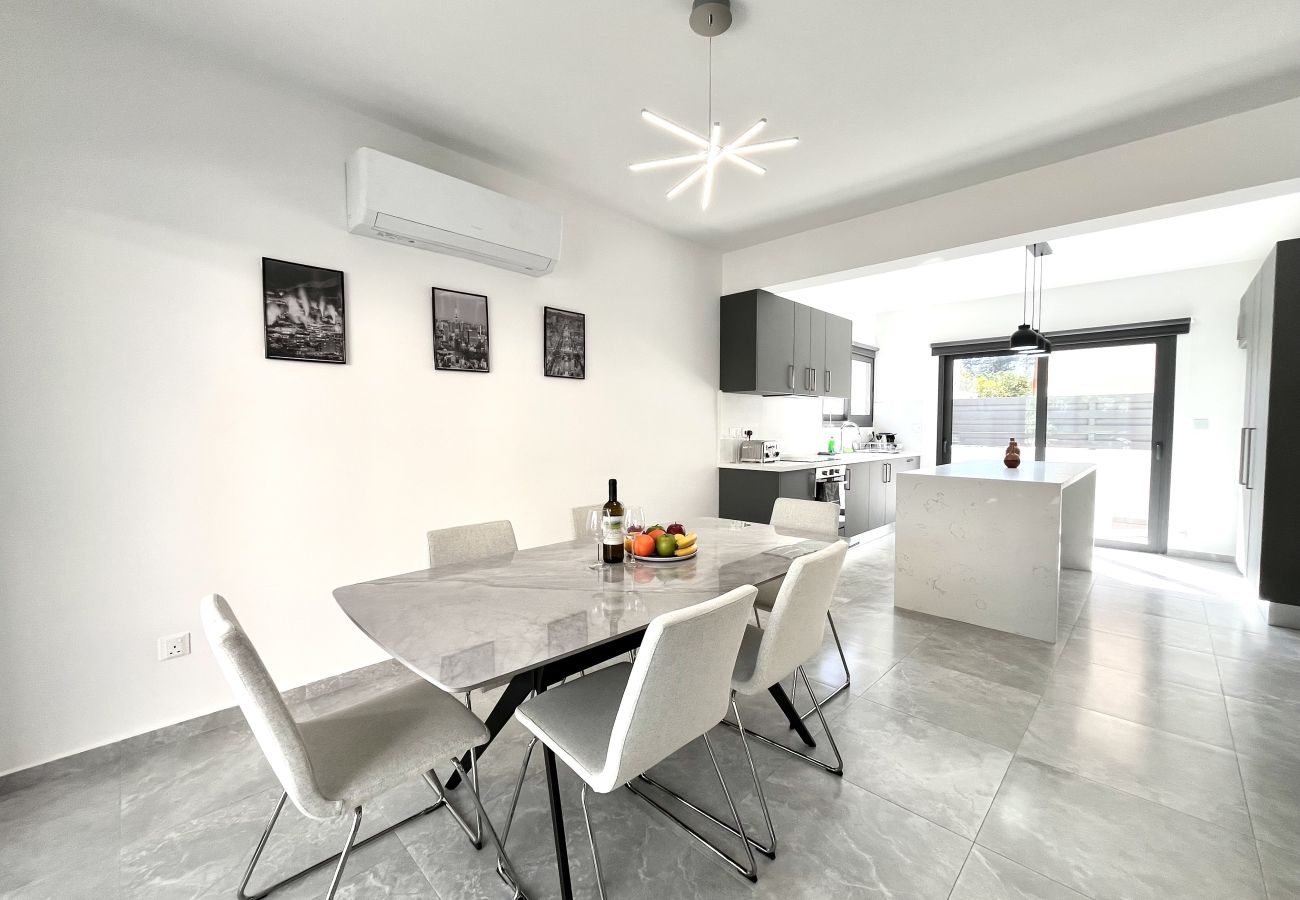 House in Agios Athanasios - STAY Lumière House