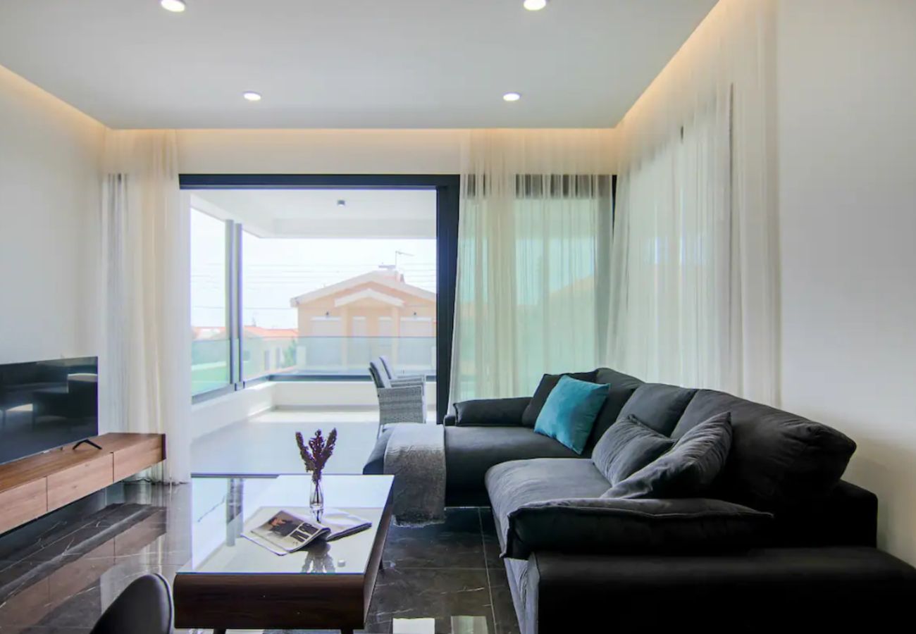 Apartment in Agios Athanasios - STAY Anna Residence City View Apartment 102