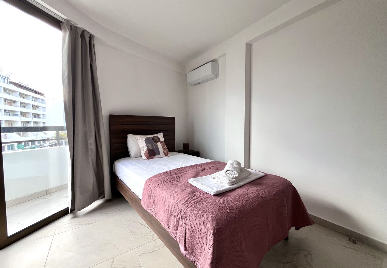 Apartment in Larnaca - STAY Finikoudes Nest 1