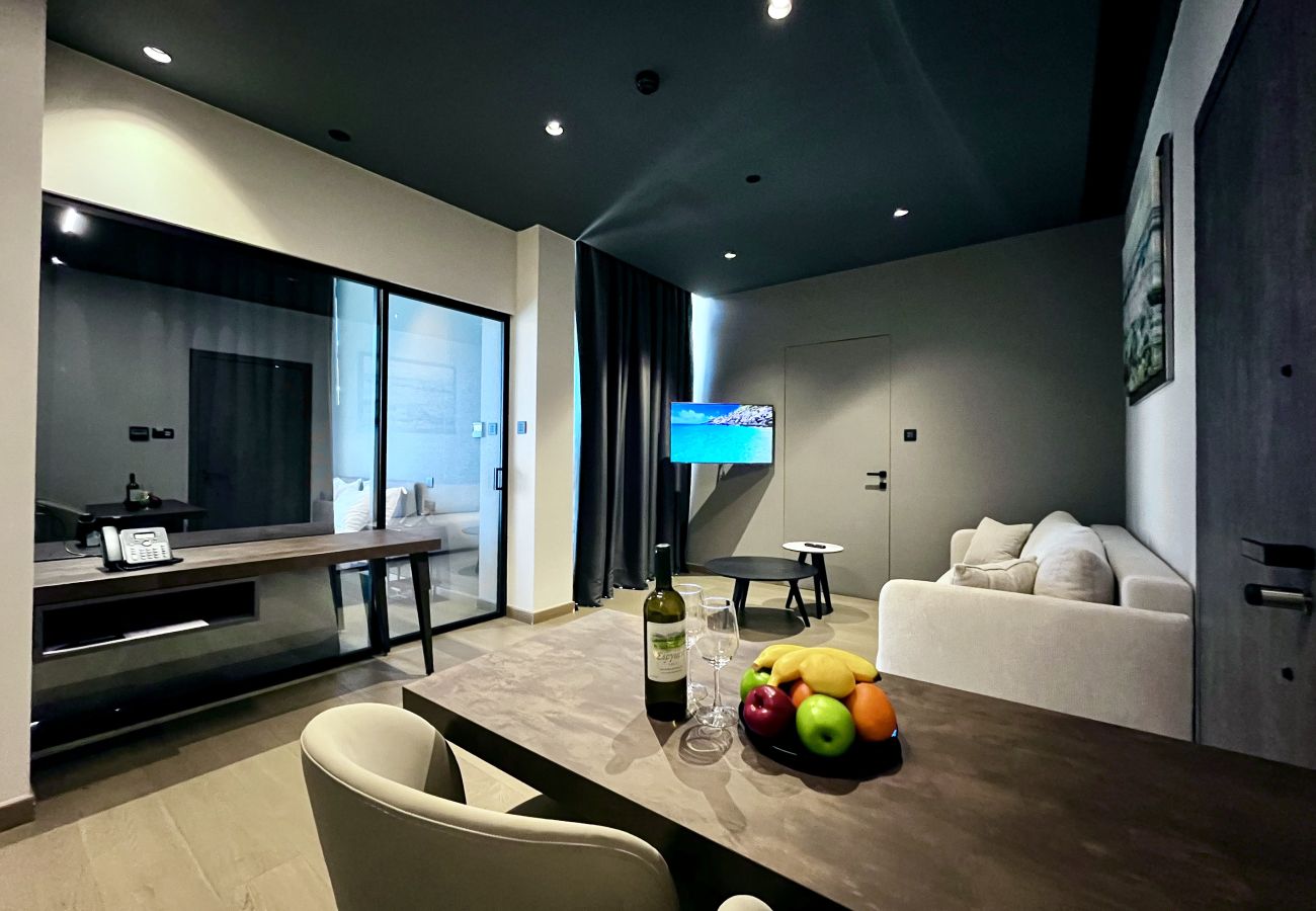 Апартаменты на Limassol - STAY ONLY Tower Suite 2002