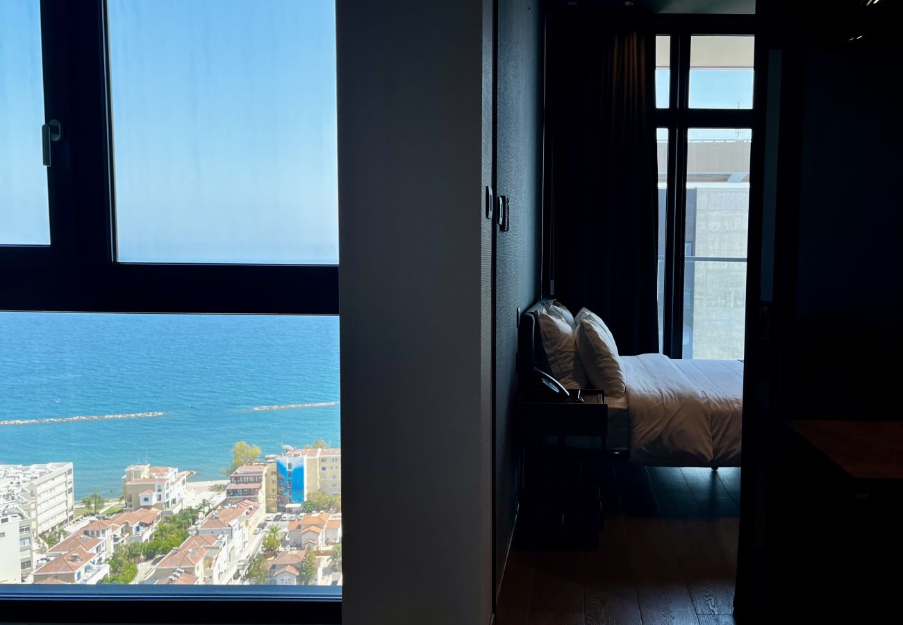 Апартаменты на Limassol - STAY ONLY Tower Suite 2005