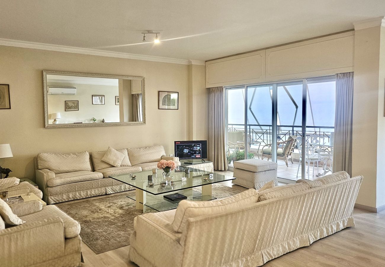 Апартаменты на Strovolos - STAY Charm Classic Apartment