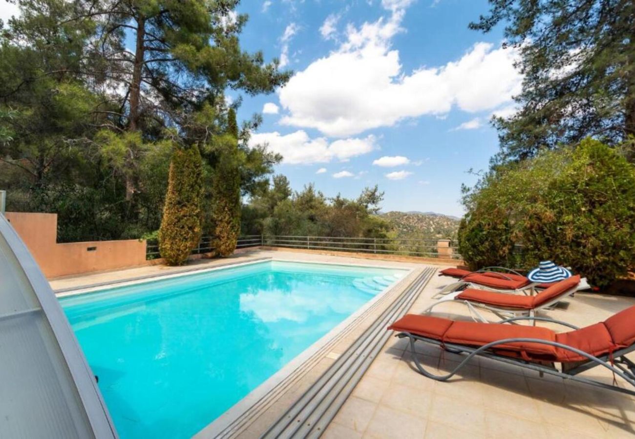 Вилла на Moniatis - STAY Hillcrest Panorama Villa