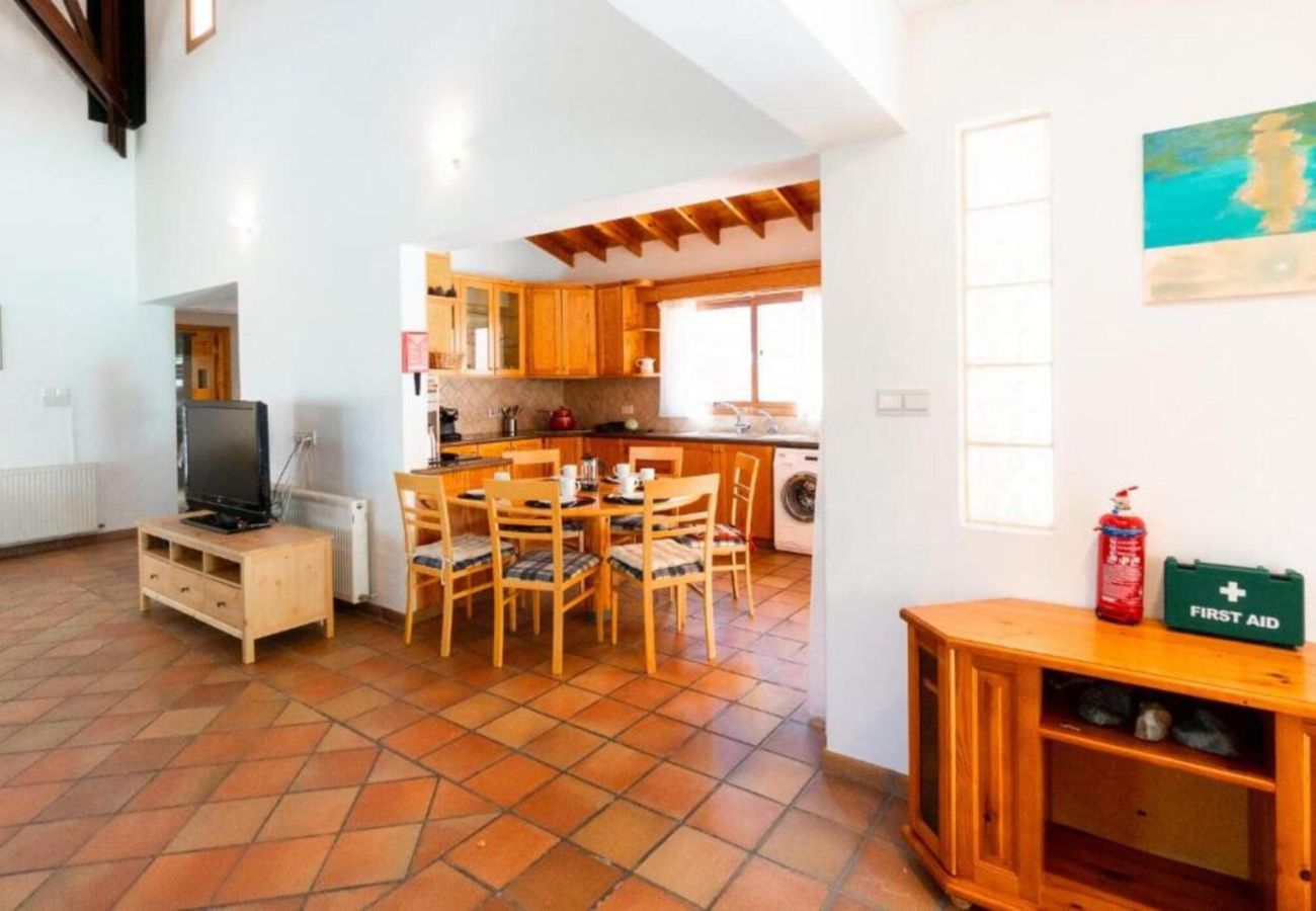 Вилла на Moniatis - STAY Hillcrest Panorama Villa