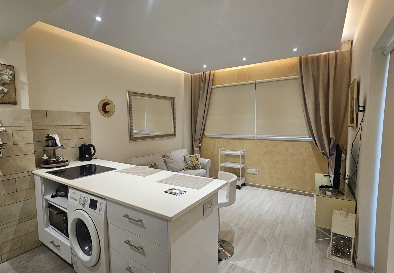 Апартаменты на Nicosia - STAY Fantasia Central Suite