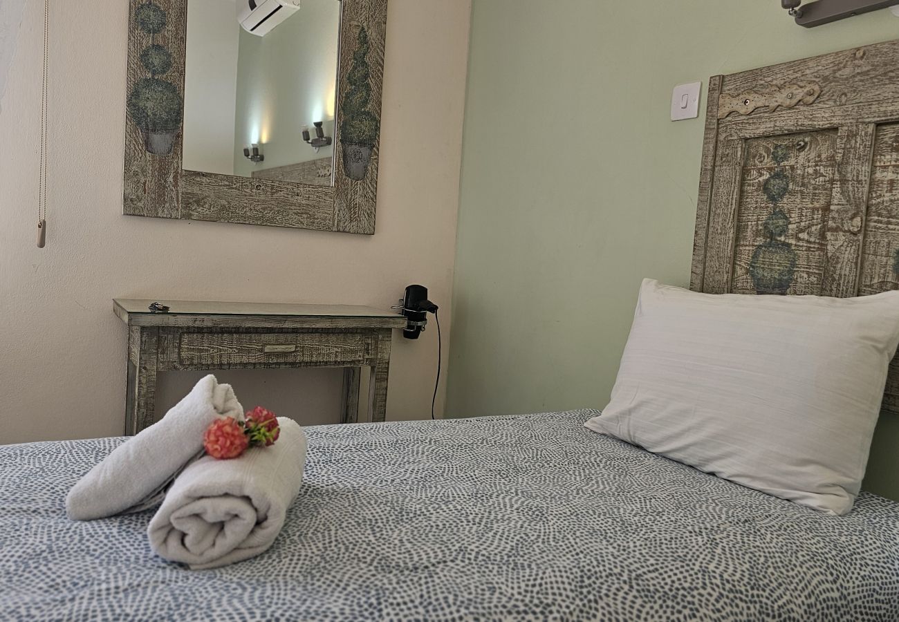 Апартаменты на Nicosia - STAY Vintage Central Suite