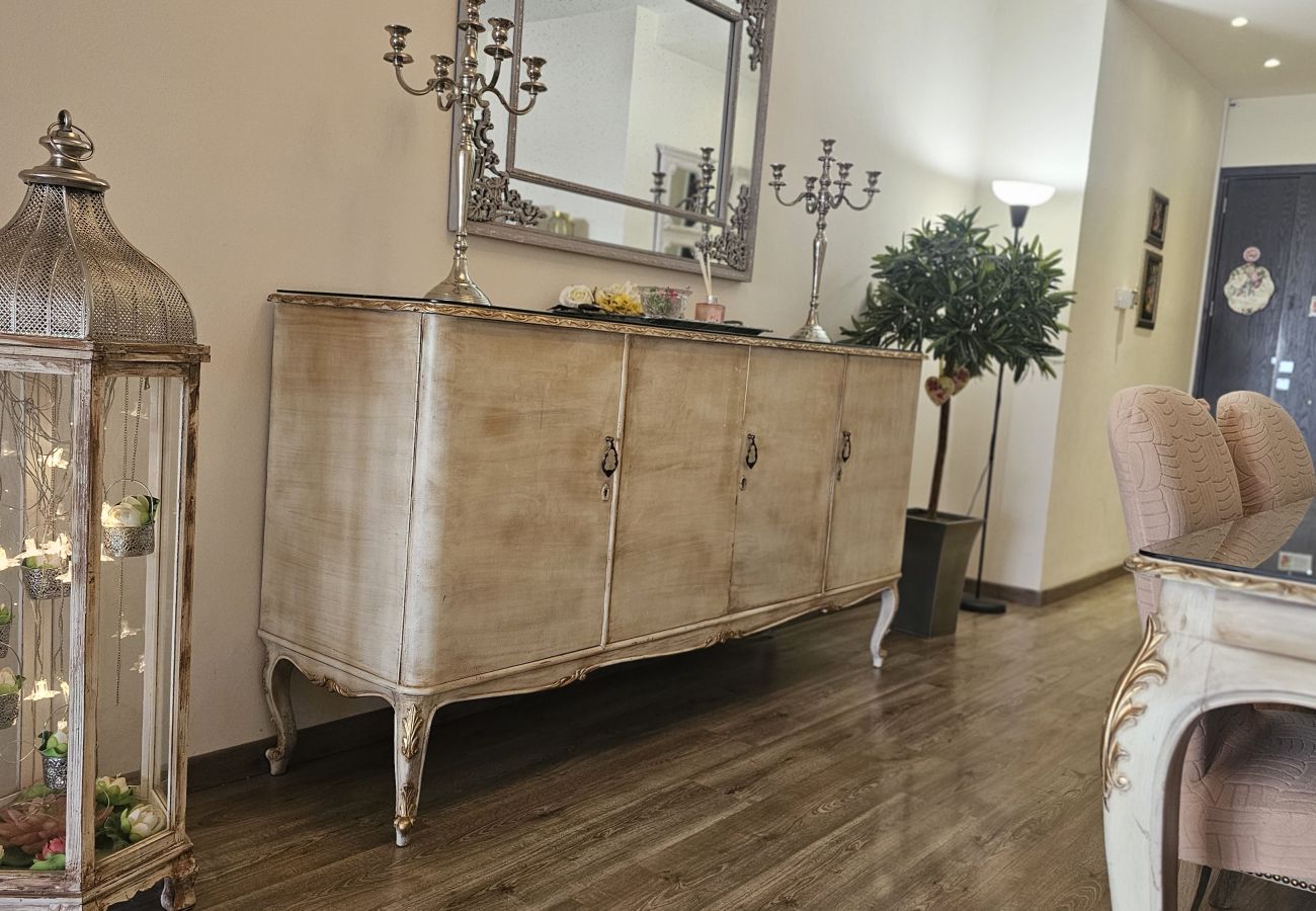 Апартаменты на Nicosia - STAY Vintage Central Suite