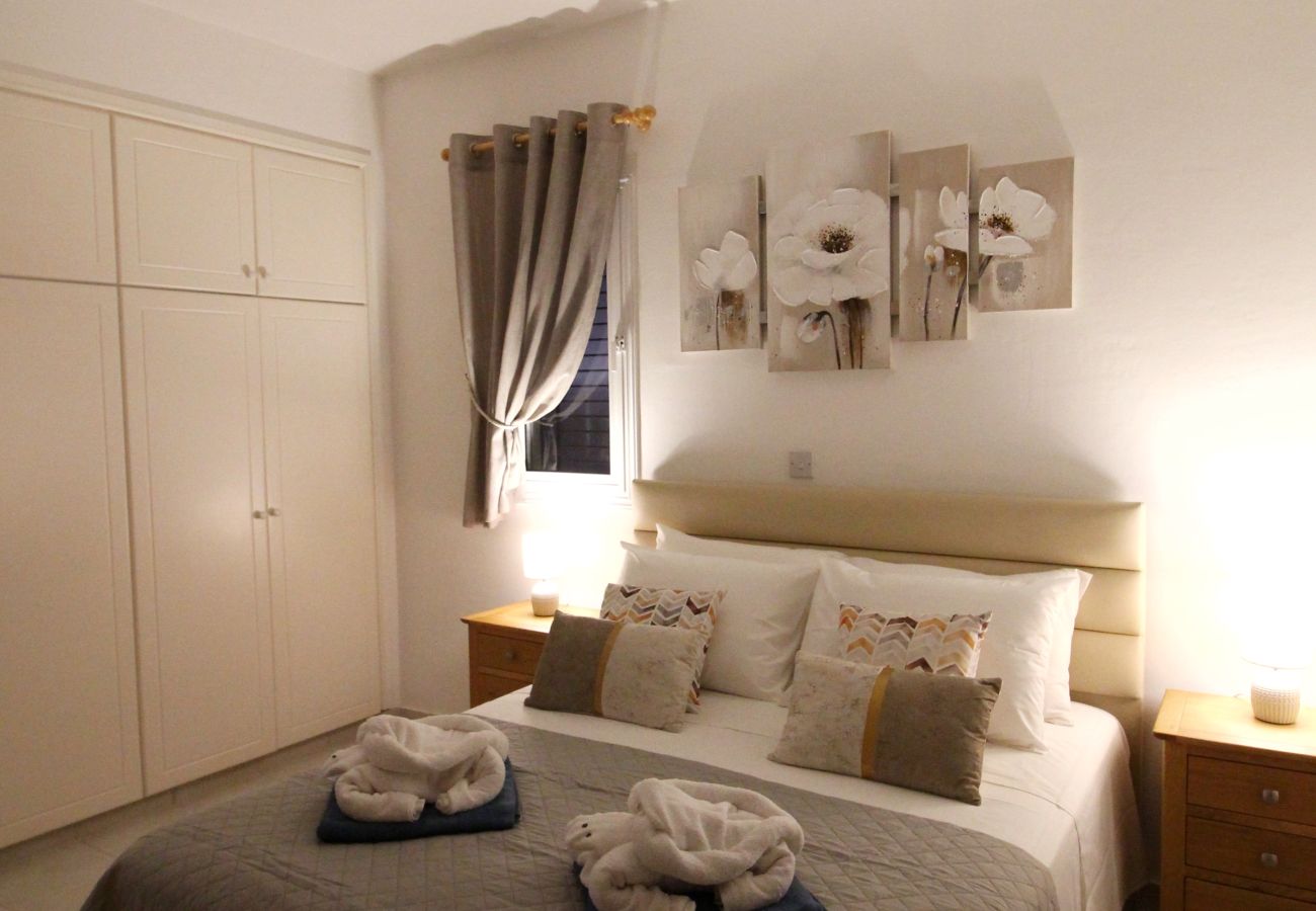 Апартаменты на Paphos - STAY Regina Apartment