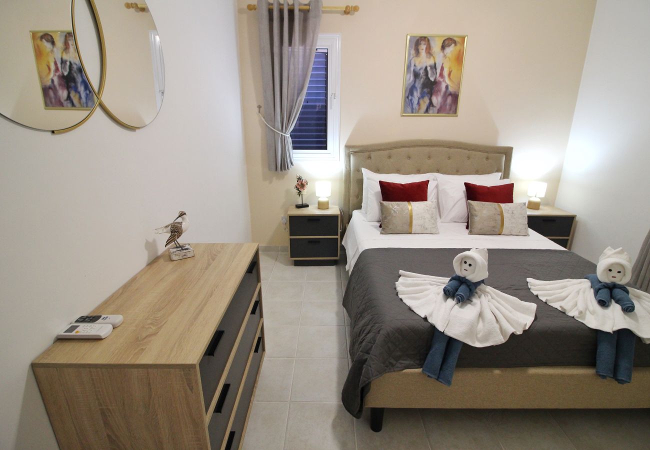 Апартаменты на Paphos - STAY Regina Apartment