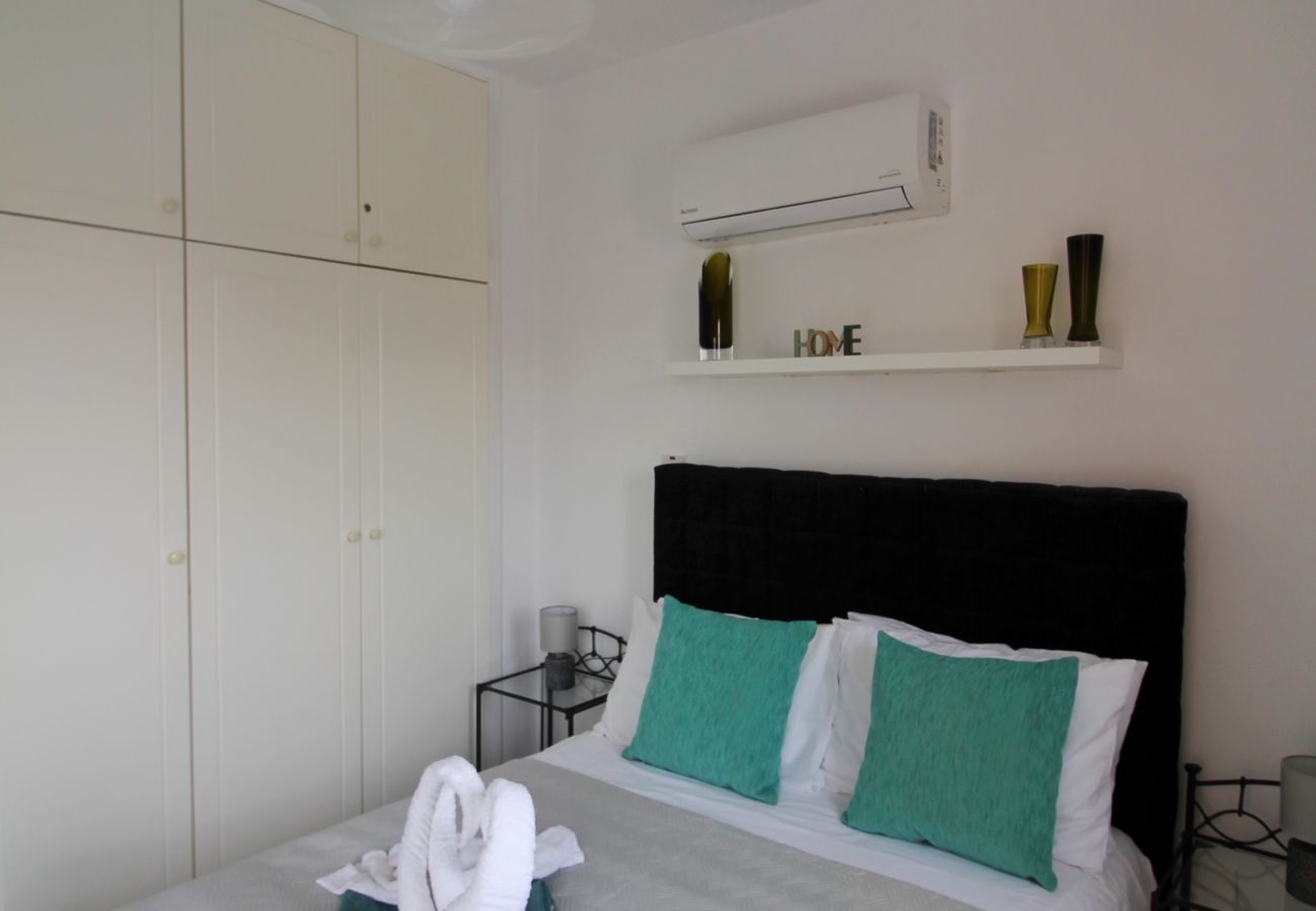 Апартаменты на Paphos - STAY Iris Apartment