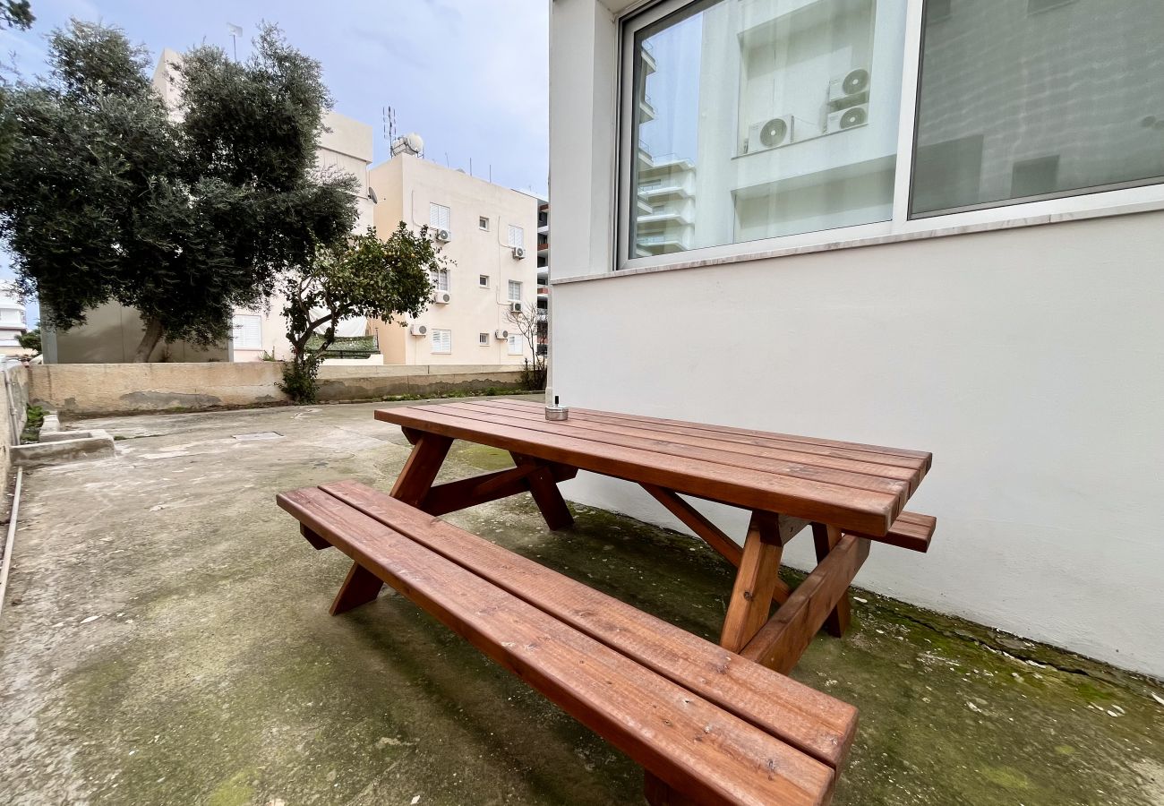 Апартаменты на Larnaca - STAY Blue House 