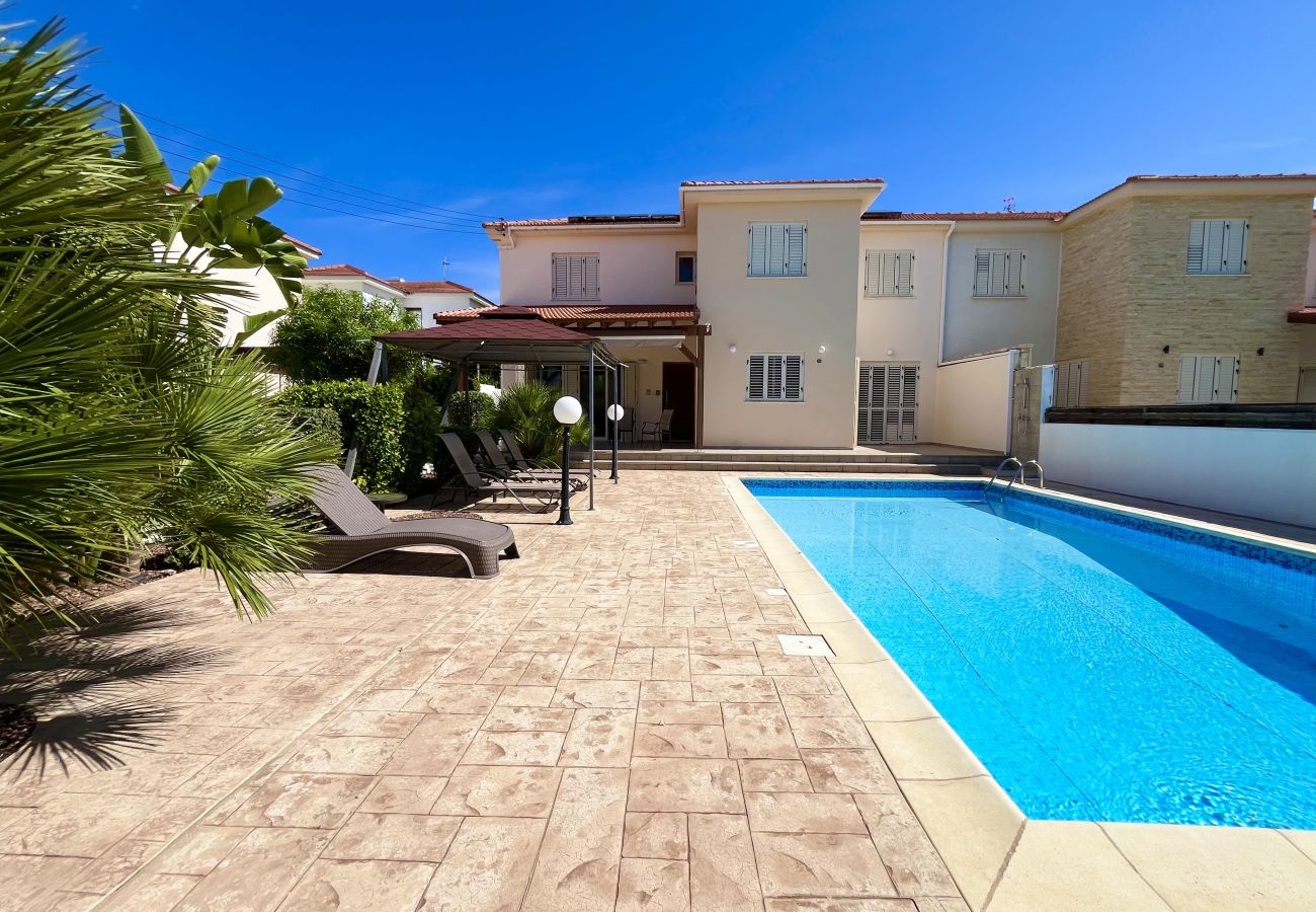 Вилла на Paralimni - STAY Dream Villa
